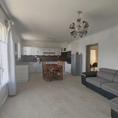 Appartement 3 pièces 800 €