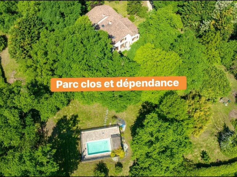 Grande Villa avec terrain clos , dépendance et piscine — photo 1