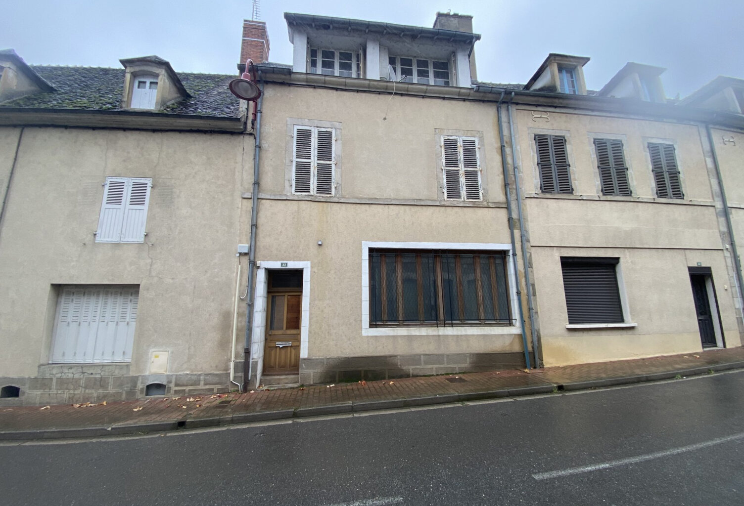 Maison de ville à rénover ! — photo 1