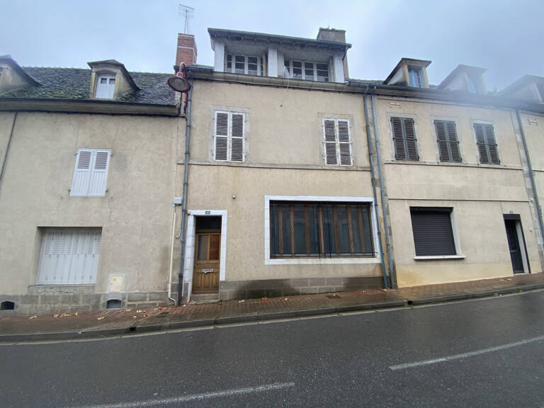 Maison de ville à rénover ! — photo 1