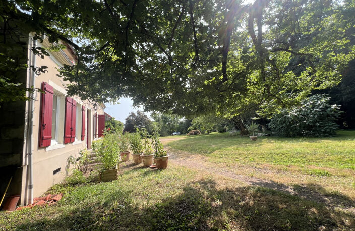 Maison de maître sur plus de 7ha de terrain ! — photo 5