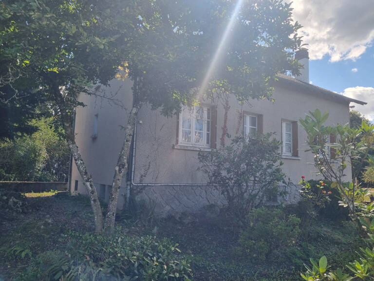 Maison à rénover avec jardin ! — photo 1