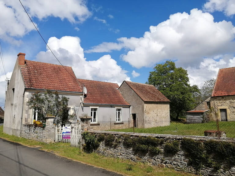 Ancien corps de ferme sur plus d'un hectare ! — photo 1
