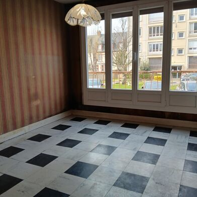 Appartement 3 pièces 55500 €