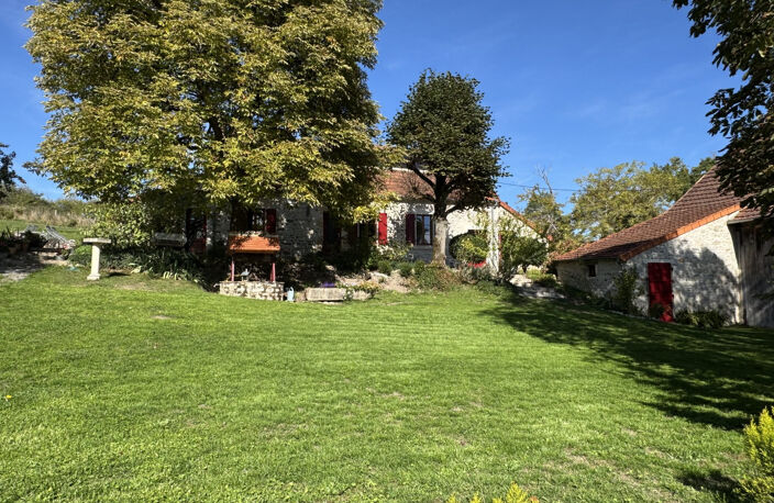 Ensemble immobilie de 2 maisons prêtes à vivre, sans voisin — photo 2