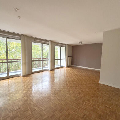 Appartement 4 pièces 166000 €