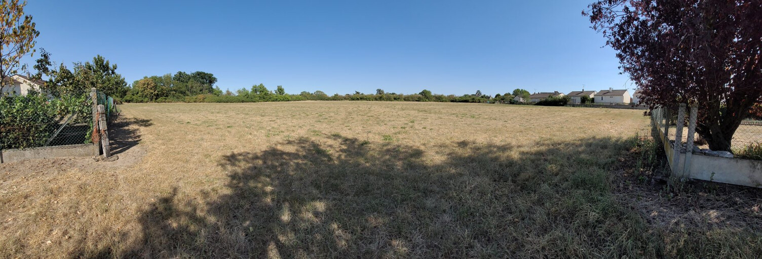 Terrain  18805 m² à vendre à La Châtre (36400)