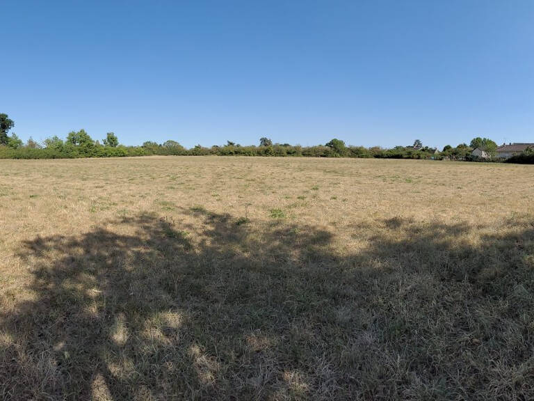 Terrain constructible proche centre ! — photo 1