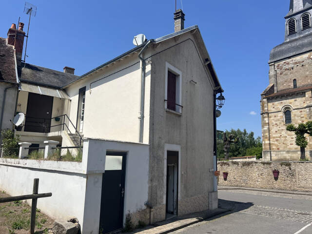 Maison de ville avec commerce et dépendances ! — photo du bien