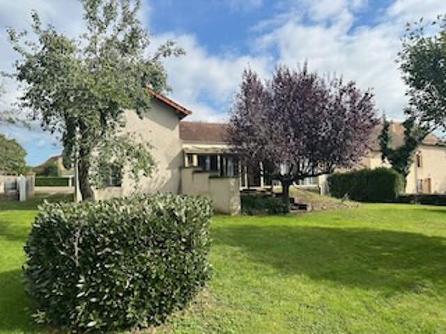 MAISON DE PLAIN-PIED DE 107 M2 HAB.DÉPENDANCES ATTENANTES. — photo du bien