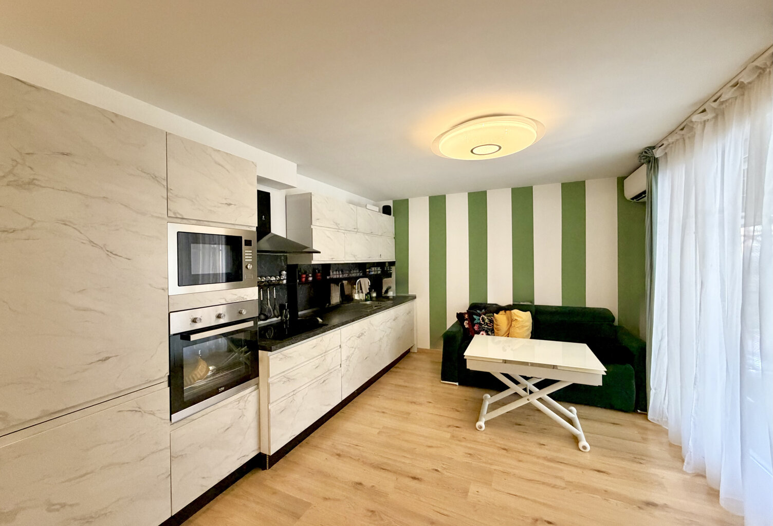 2 PIECE 39 m2 HYPER CENTRE MENTON — photo 1