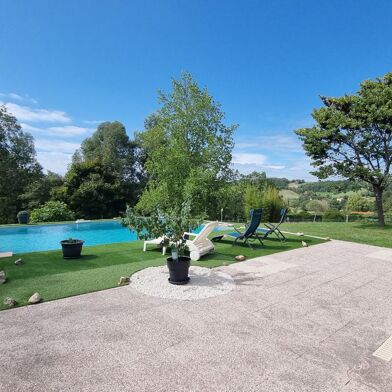 Maison 5 pièces 385000 €