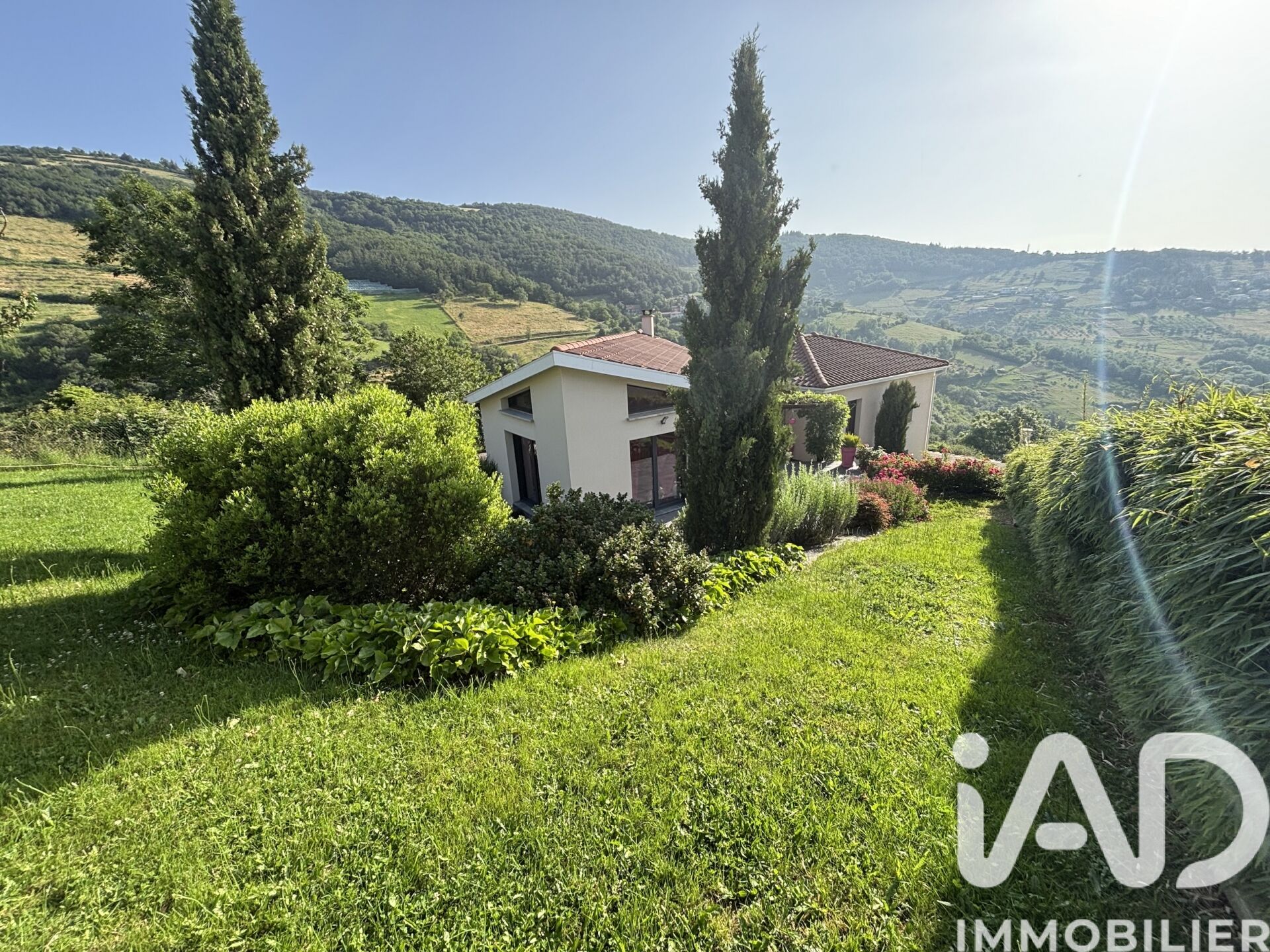 St-Romain-En-Jarez - 135m² - 5p. - 3ch.