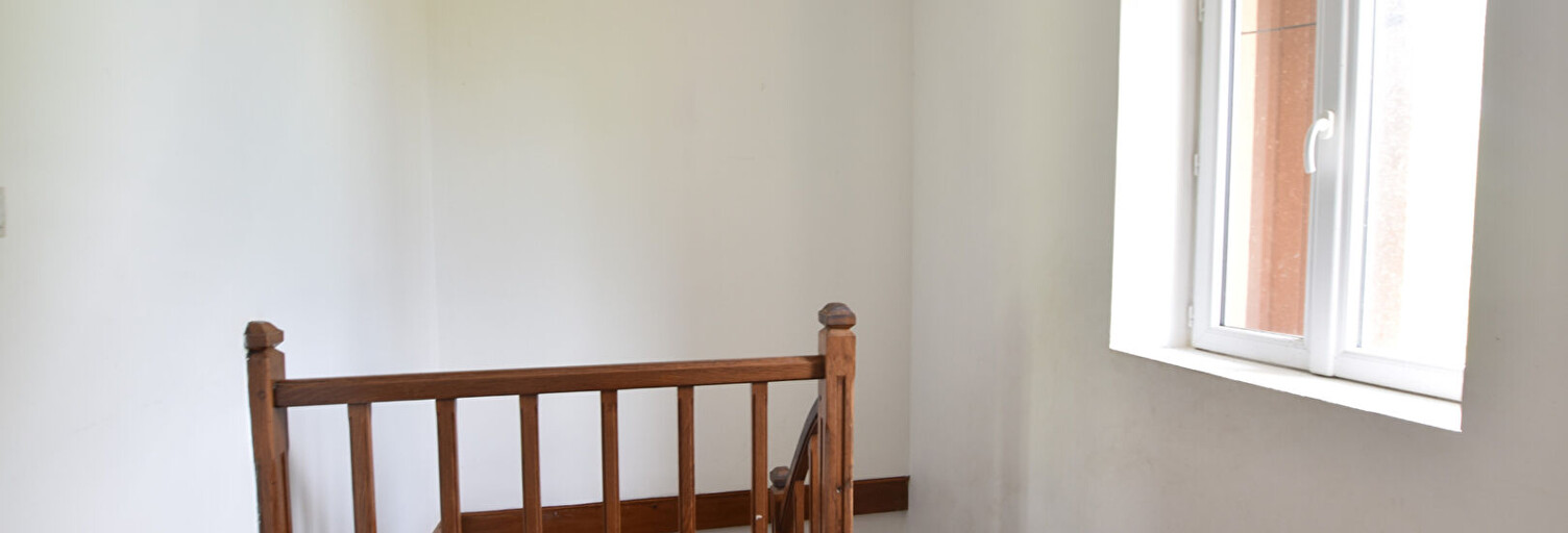 Maison 7 Pièces 110 m² à vendre à Le Donjon (03130)