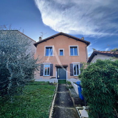 Maison 4 pièces 1210 €