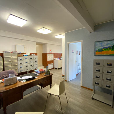 Commerce 4 pièces 988 €