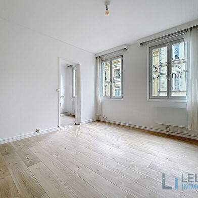 Appartement 1 pièces 490 €
