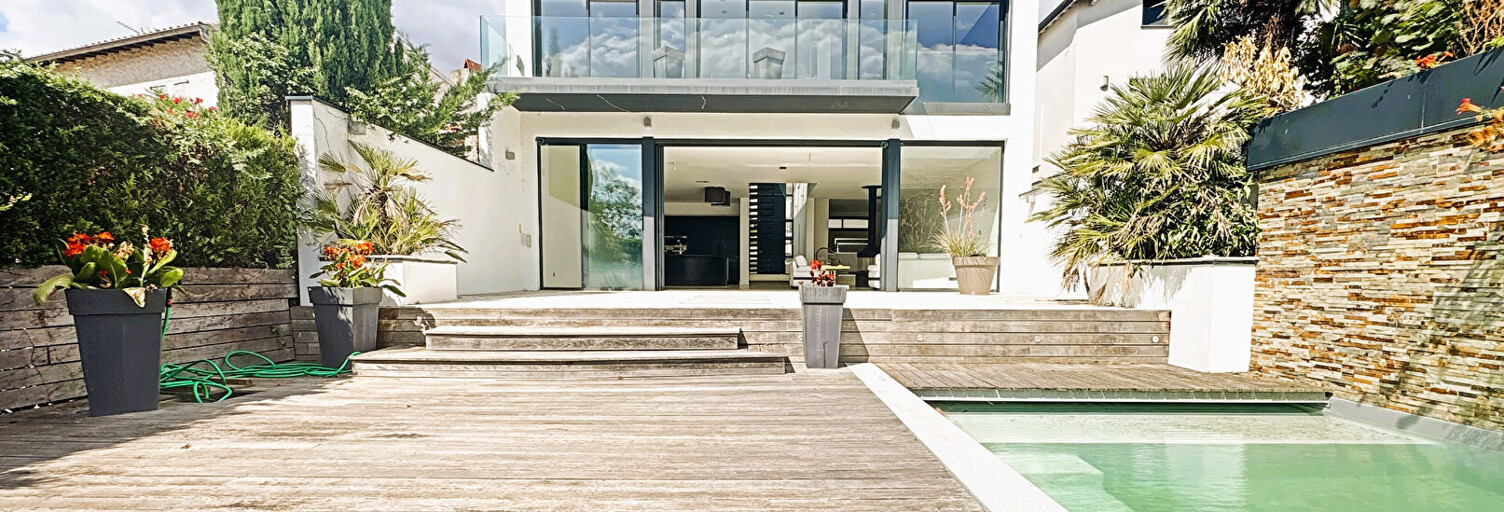 Maison 5 Pièces 327 m² à vendre à Toulouse (31500)