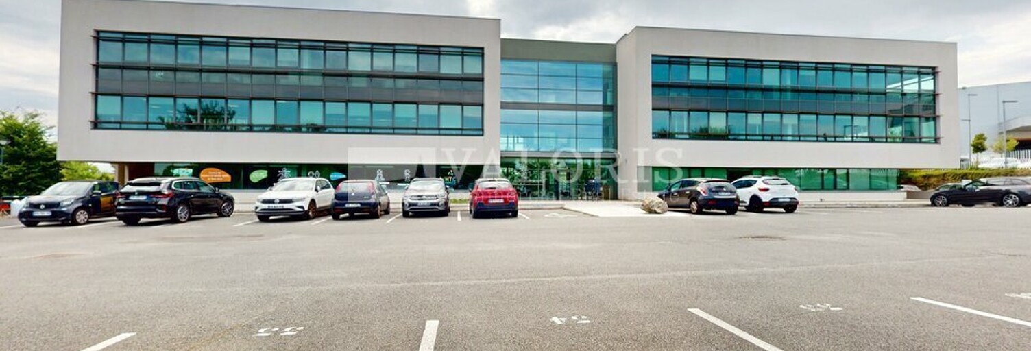 Bureau  680 m² à louer à Champagne-au-Mont-d'Or (69410)