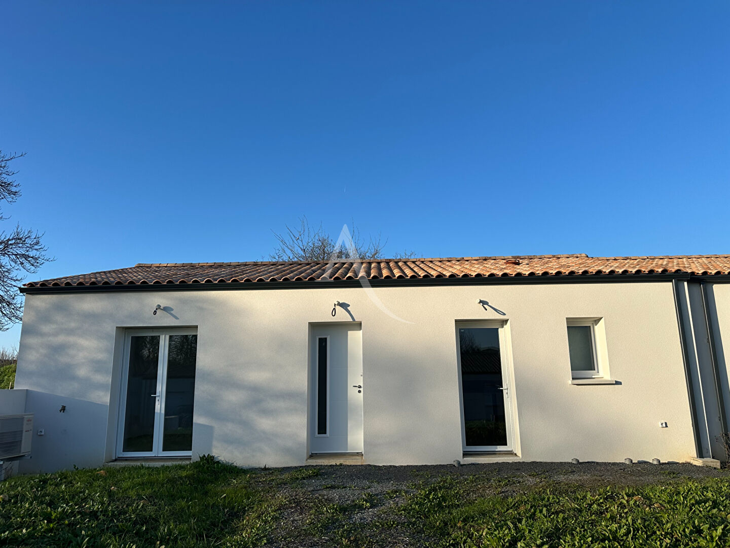 Villa / Maison  T3 à louer Lussant 17430