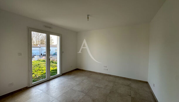 Villa / Maison 3 pièces  à louer Lussant 17430