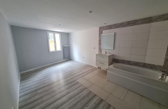 Maison La Roquebrussanne 4 pièces et cave — photo 3
