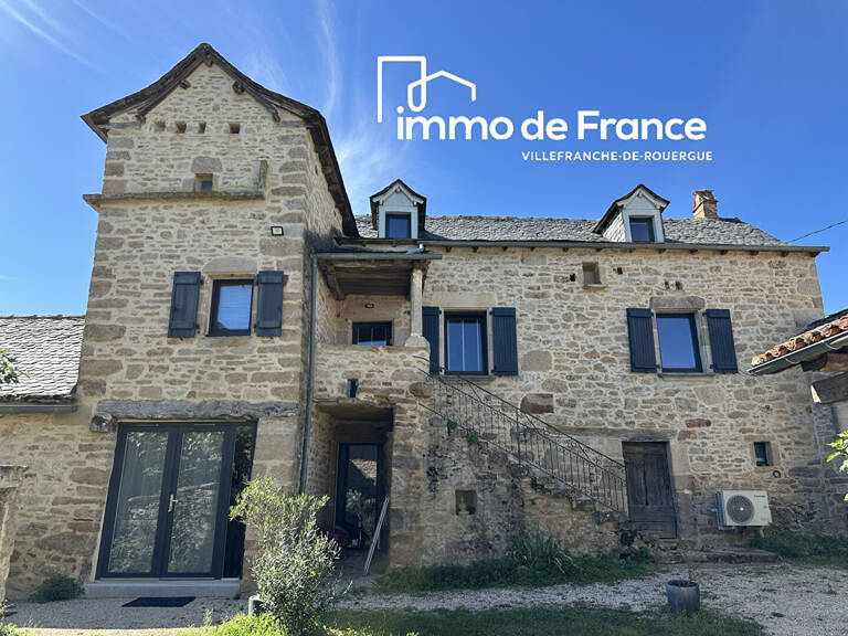 Corps de ferme, maison  3 chambres de 162 m², 2 gîtes sur 130 m², piscine, terrain de 5000 m² — photo 1