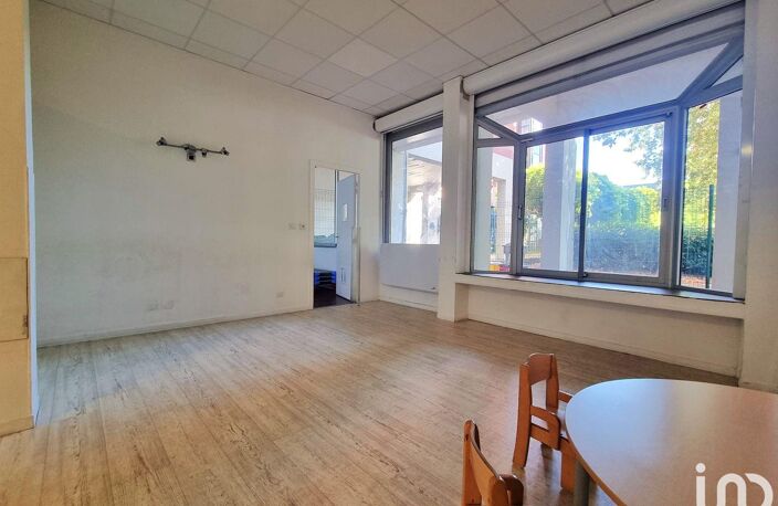 Vente Murs commerciaux 94 m&sup2; — photo 3