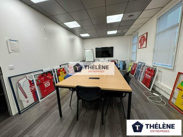 BUREAUX à LOUER — photo du bien