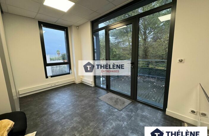 BUREAUX à LOUER — photo 2