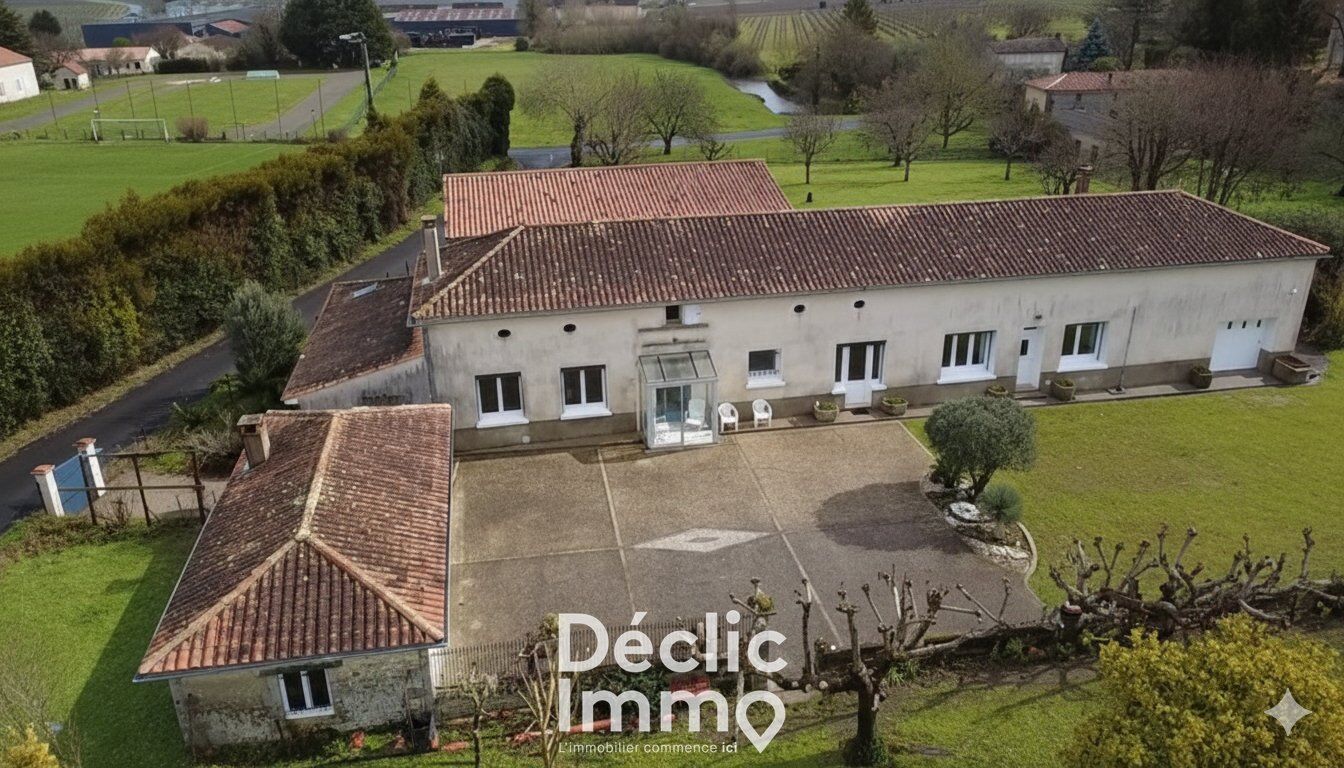 Villa / Maison  T6 à vendre Barret 16300