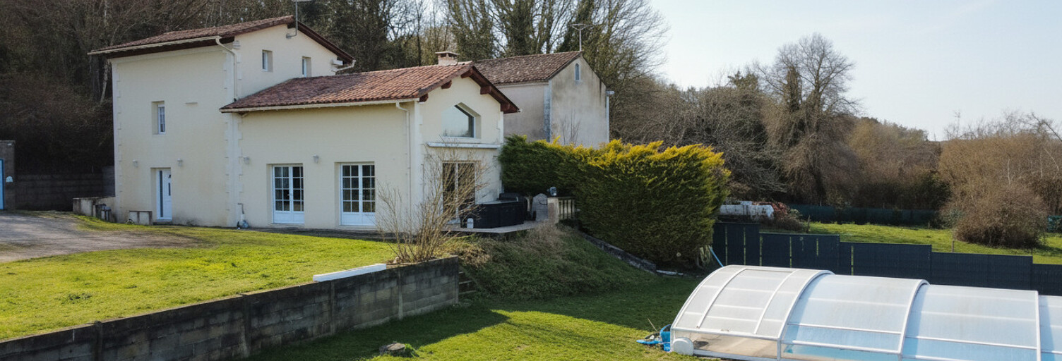 Maison 4 Pièces 130 m² à vendre à Vœuil-et-Giget (16400)