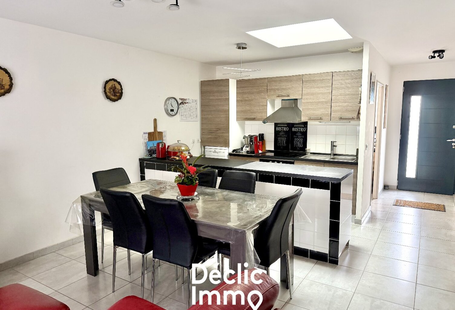 A VENDRE MAISON 2 CH + GARAGE SURGERES — photo 1