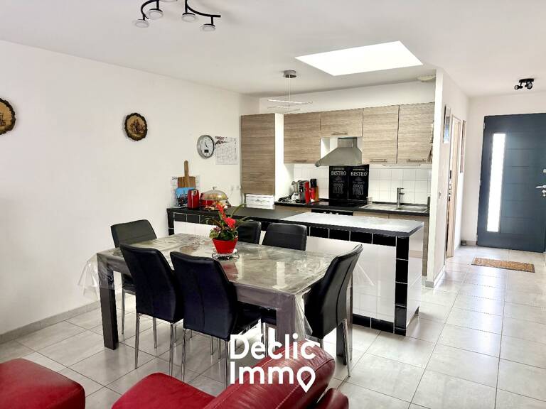 A VENDRE MAISON 2 CH + GARAGE SURGERES — photo 1