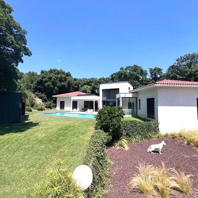 Maison 6 pièces 1244000 €