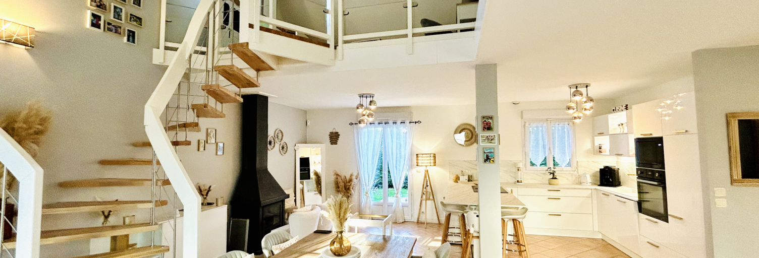 Maison 8 Pièces 178 m² à vendre à Cléré-les-Pins (37340)