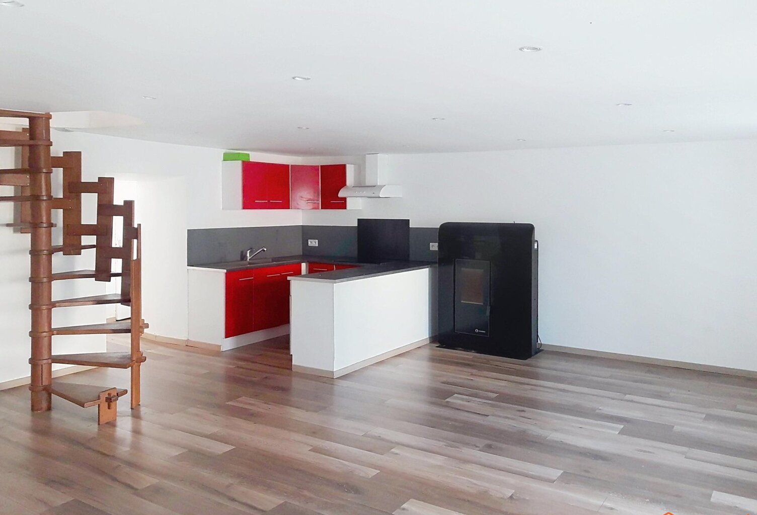 Maison rénovée vendue louée — photo 1