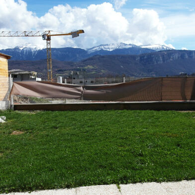 Appartement 3 pièces 861 €