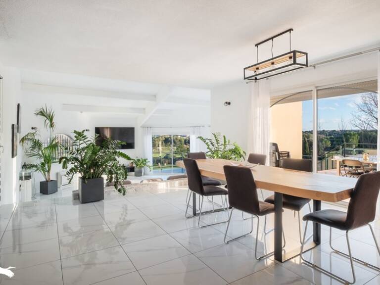 Villa de 6 pièces principales — photo 1