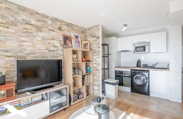 Vente appartement 2 pièces 36 m² Sainte-Foy-de-Peyrolières (31470) — photo 2