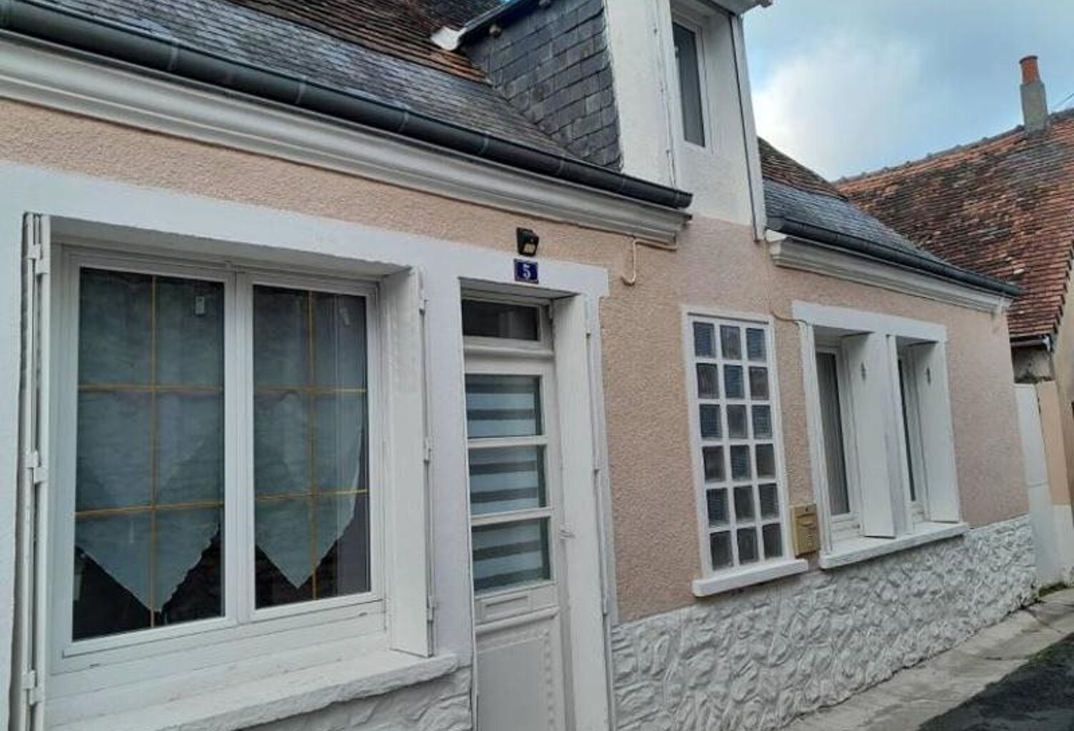 Maison de ville de 2 pièces principales — photo 1