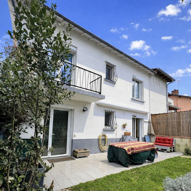 Maison 6 pièces 496800 €