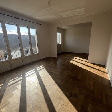 Appartement 4 pièces 103740 €