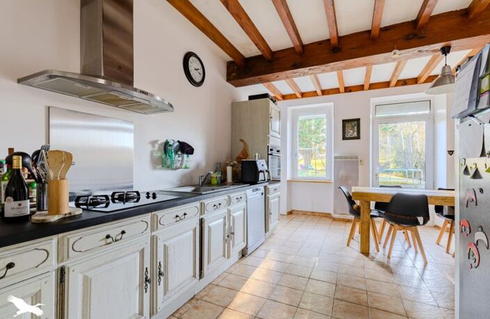Maison en pierre de 5 pièces principales — photo 2