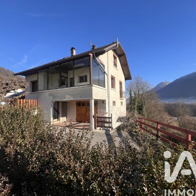 Maison 5 pièces 275000 €