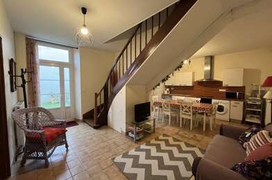 Immeuble  254880 €