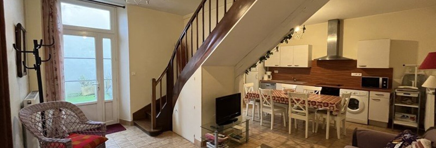 Immeuble   m² à vendre à Jonzac (17500)