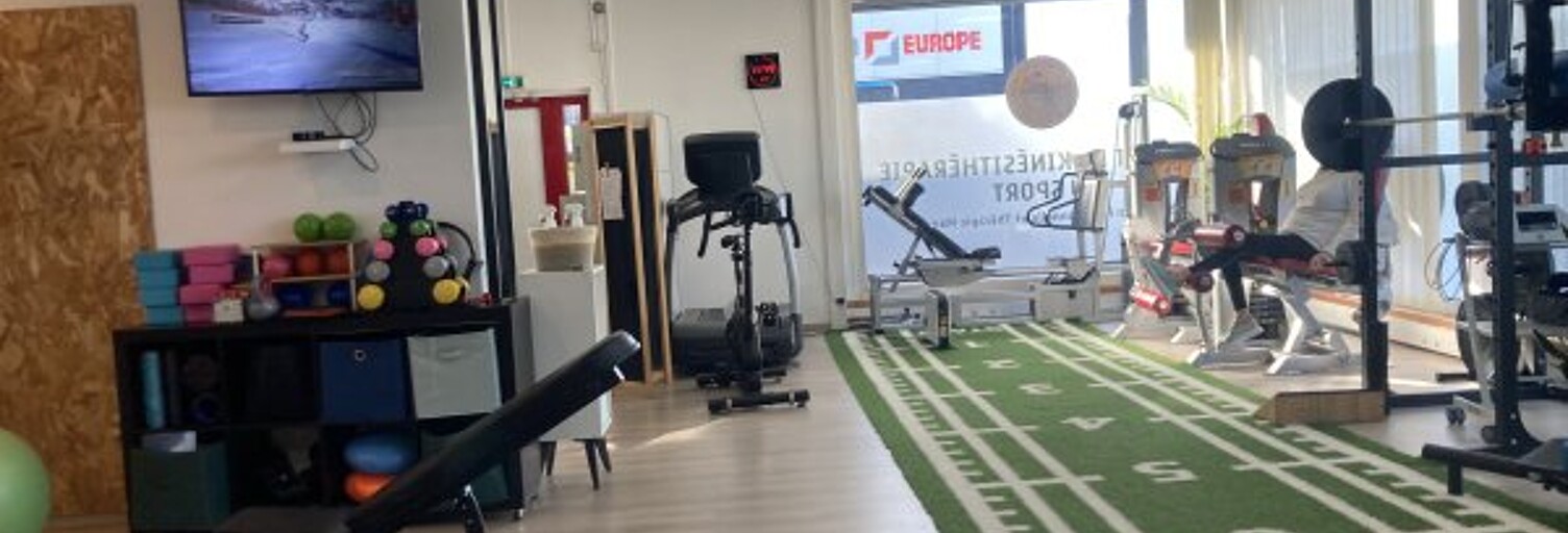 Commerce  135 m² à louer à Pollestres (66450)