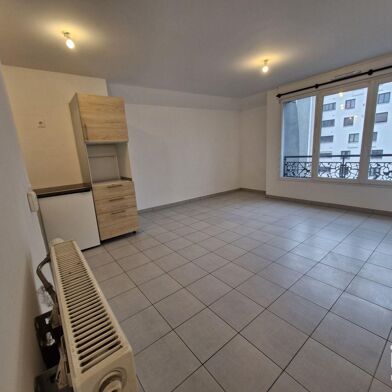 Appartement 3 pièces 1410 €