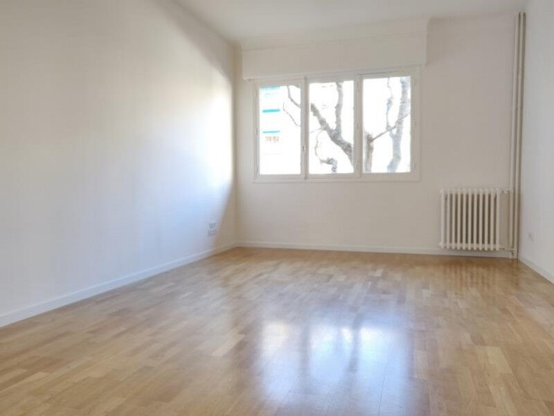 Appartement  T3 à louer Marseille 8eme 13008